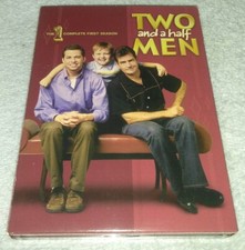 Two and a Half Men - The Complete First Season (DVD, 2007, 4-Disc Set)
