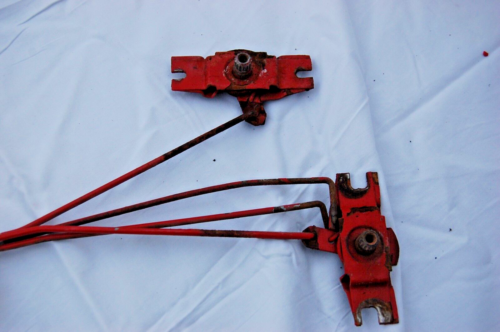 JENSEN HEALEY - A pair of Door lock actuator arms - AS SHOWN - Good condition - - Picture 2 of 5