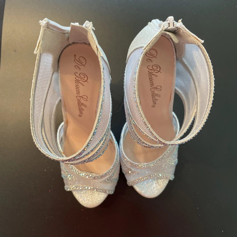 Туфли на каблуках De Blossom Collection размер 6 серебристые с кристаллами платформа с открытым носком. - Изображение 4 из 4