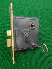 ONE RHC (READING HARDWARE) # 135 MORTISE LOCK w/KEY RECONDITIONED! (19088)