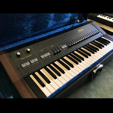 Yamaha SK15 Polyphonic Synthesizer Vintage Made in JAPAN w/case