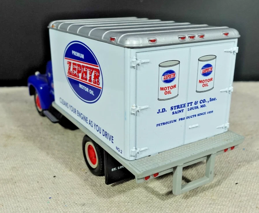 First Gear International Dry Box Zephyr 1/34 - Image 4 of 4