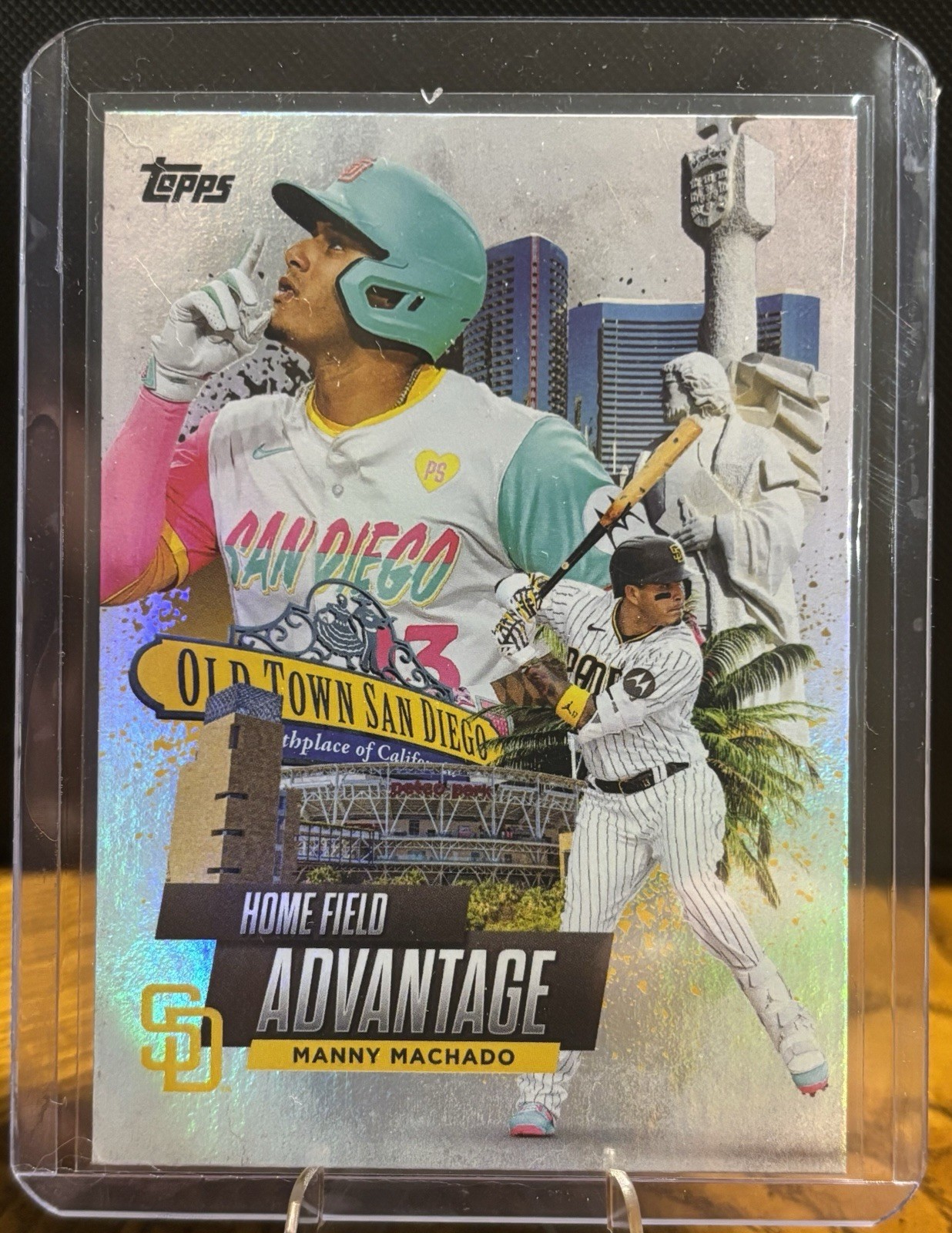 2025 Topps Series 2 Manny Machado Home Field Advantage HFA Padres Case Hit