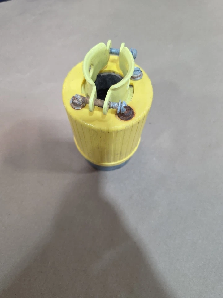 Hubbell HBL26419 60A 600V 3 Pole 4 Wire Power Plug - (works W/ Hbl26418) - Image 3 of 4