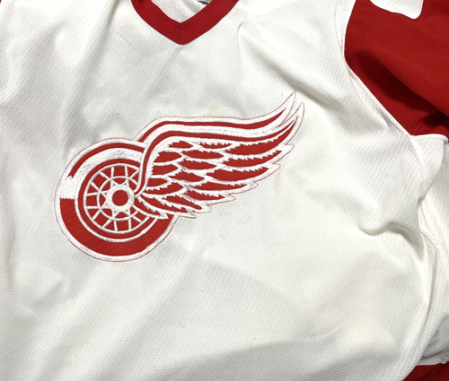 DETROIT RED WINGS Men White Center Ice Pro Authentic Jersey Fight Strap L/44 CCM - Picture 4 of 11