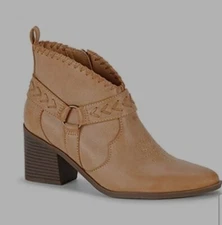 NEW Frye and Co. Womens Palma Stacked Heel Booties, Light Tan, Size 9.5