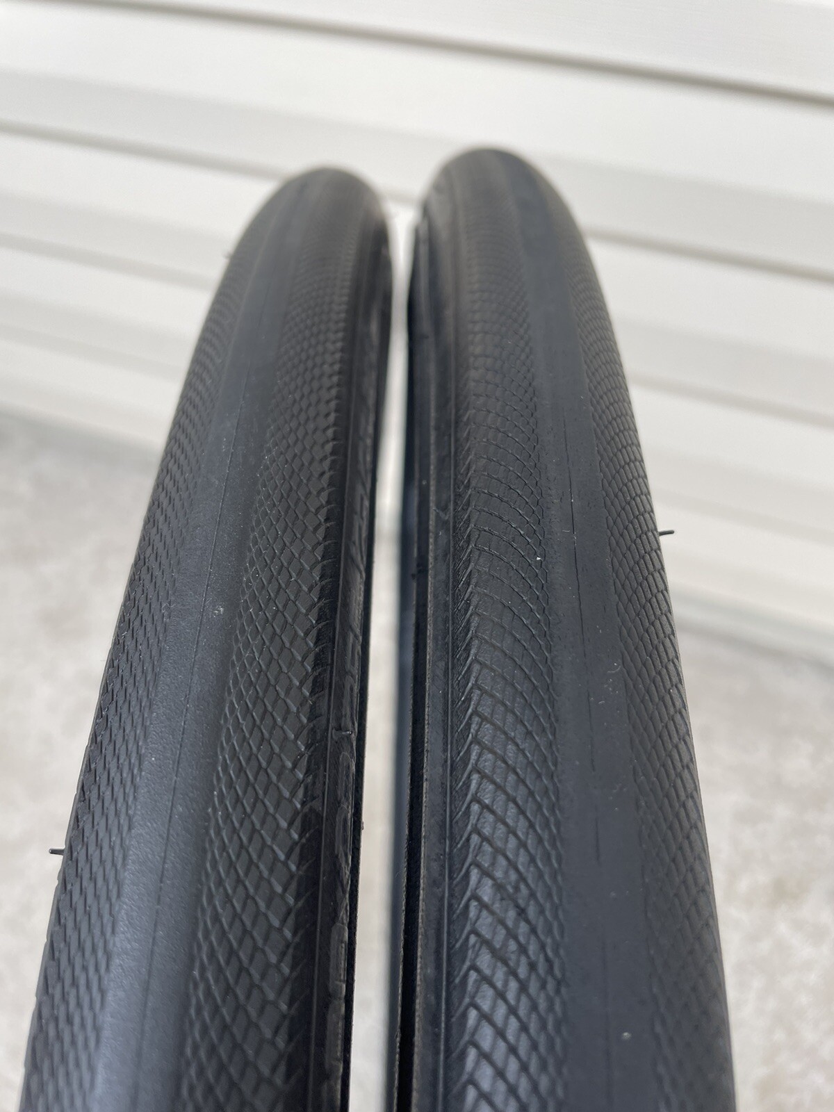 Specialized Roubaix Pro 700x23/25c Road Bicycle Tires. (Pair). eBay