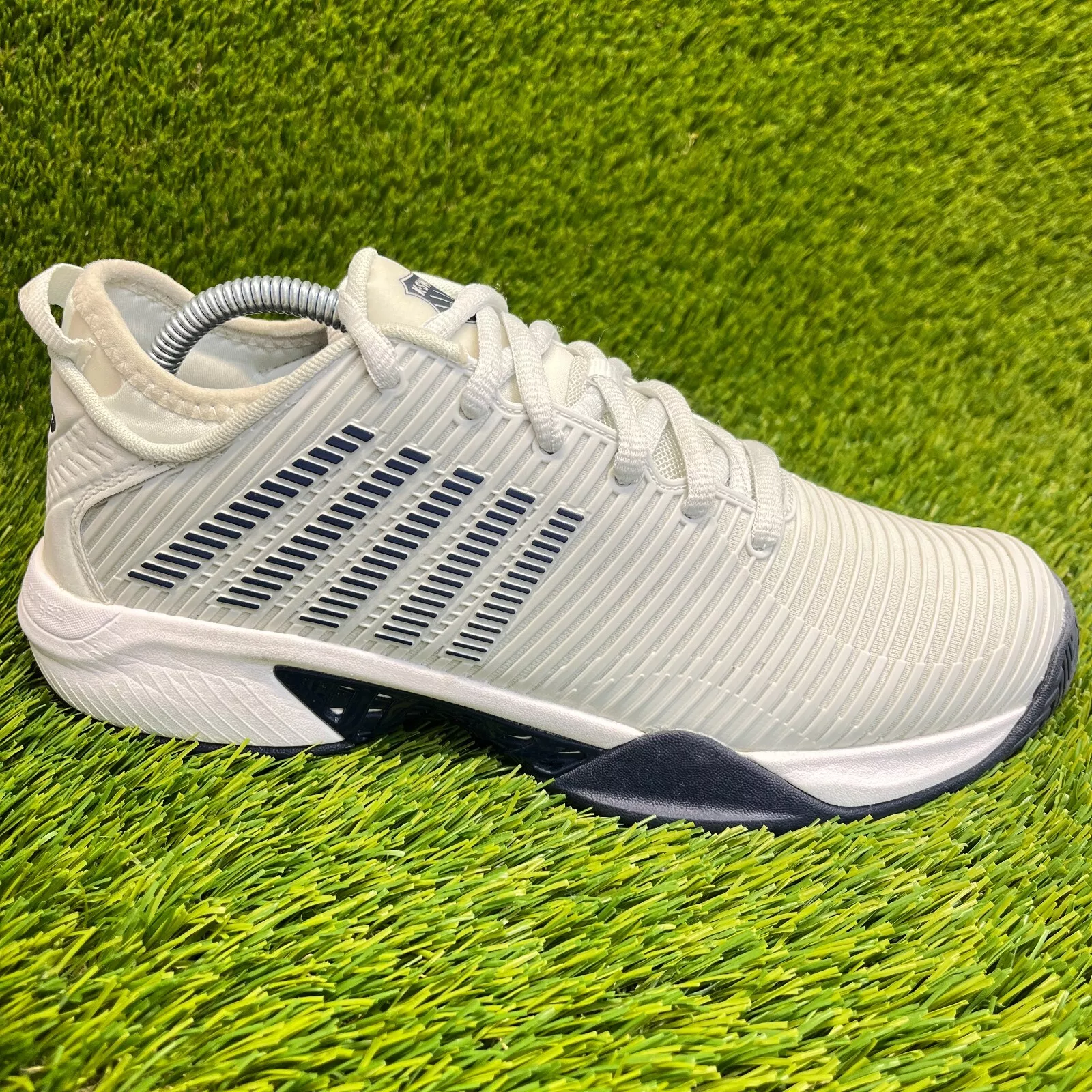 Baskets de tennis de course homme K Swiss Hypercourt Supreme pointure 8,5 gris