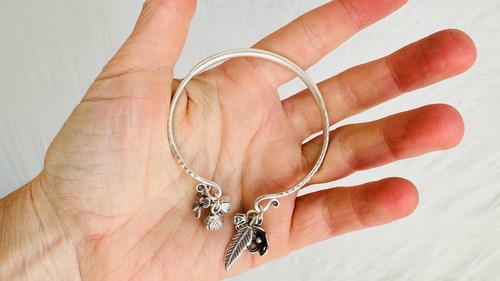 Silver Charm Bracelet. Karen Hill Tribe of Thailand. 2117 - 第 1/7 張圖片
