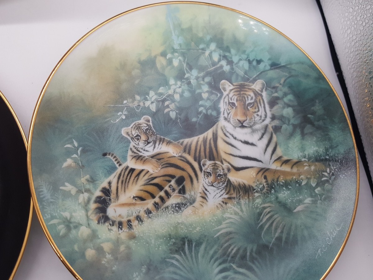 B*n様 FRANKLIN TAILORED Tiger Souvenir Ja Lot - A Franklin Mint Porcelain Tiger Figure