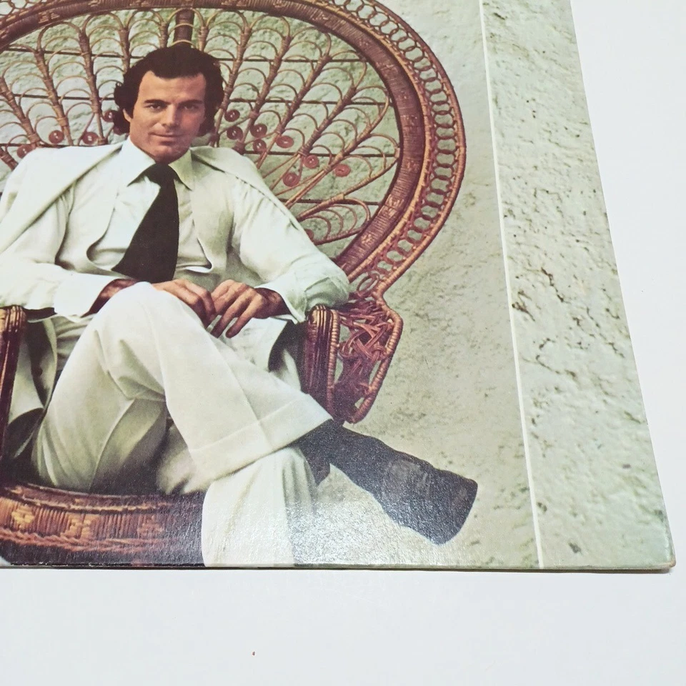 Julio Iglesias - El Amor - LP Vinyl Record Album - Image 4 of 4