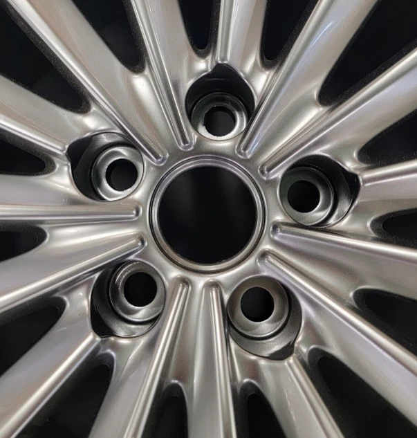 Genesis G90 2017 18 19 2020 70899 OEM wheel rim 19 x 9.5 Rear HYPERSILVER - Image 2 of 3