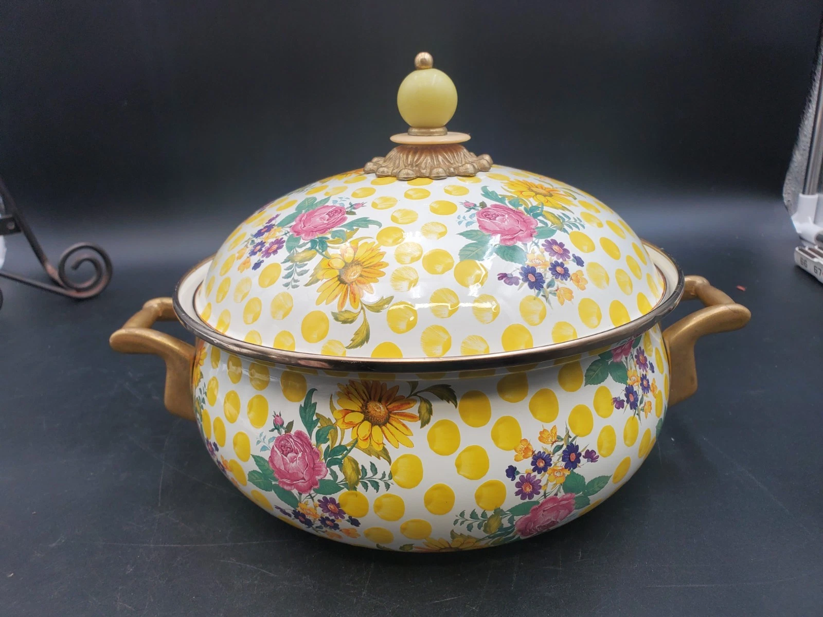 MACKENZIE-CHILDS Buttercup Enamel 4 QT Stockpot