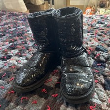 Ugg Australia Womens Classic Short Black Sequin Boot Size 7 Excellent Condition