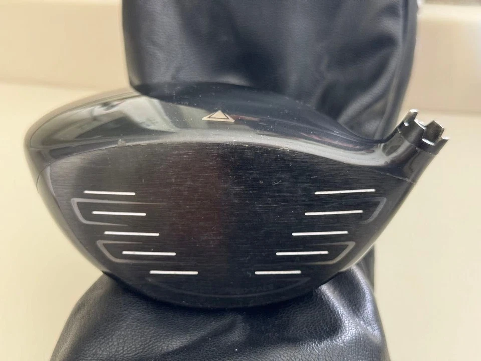 Titleist 917 D3 9.5° Driver Head Only With Head Cover Right Handed - Image 2 of 4