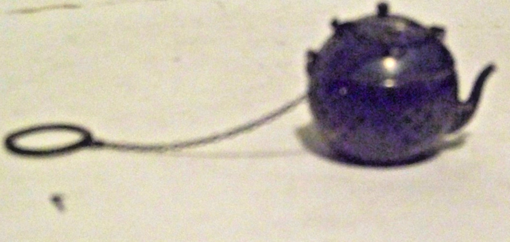 VTG Tea Leaf Infuser Strainer Ball Figural Teapot Silver Plate?