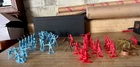 VTG 1960s MARX Revolutionary War Soldiers Lot of 47 Red Blue Plastic Figure Toys