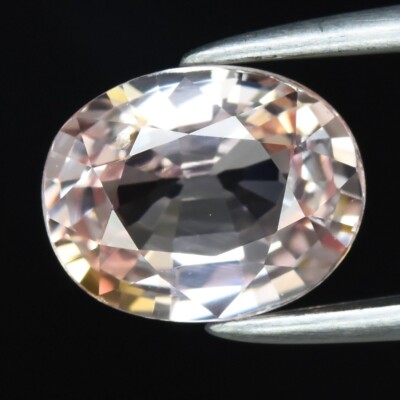 1,17 kt 7 x 5,5 mm VVS ovaler natürlicher hellgelb-rosa Saphir Edelstein * be...