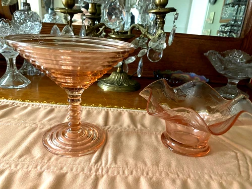 VINTAGE ANCHOR HOCKING FOOTED COMPOTE CANDY BOWL/5" TALL. 5" WIDE ETCHED, RUFFLE