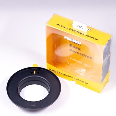 MagMog Magbox Speedring Adapter for Bowens Strobes, and original packaging