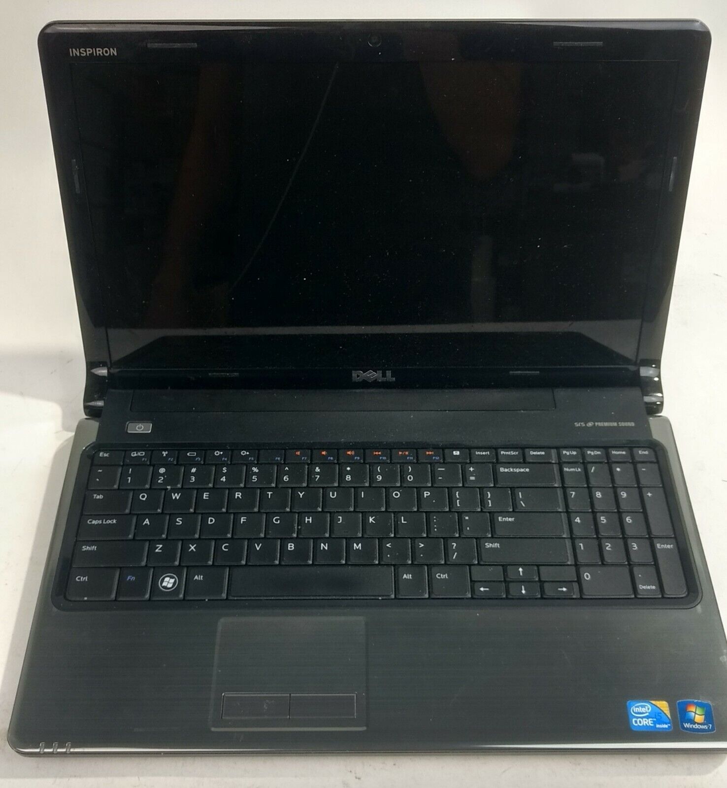 Dell Inspiron 1564 i5-430M @ 2.27GHz 4GB RAM 750GB HDD Win 10 Home w/  Adapter