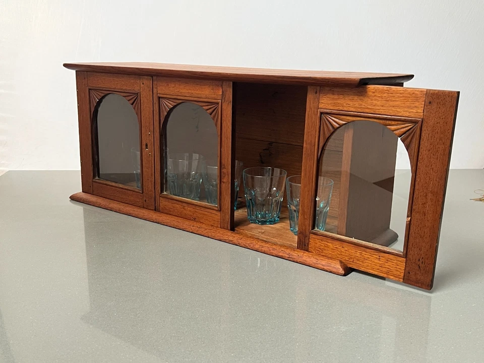 ANTIQUE ARTS & CRAFTS DISPLAY CABINET AESTHETIC SUNBURST MOTIFS LATE 19th c. - Image 3 of 4