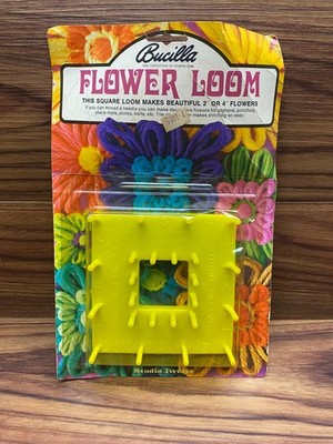 Vintage 1971 Bucilla Flower Loom Studio Crafts Yarn Straw Knit 2'' & 4'' Square