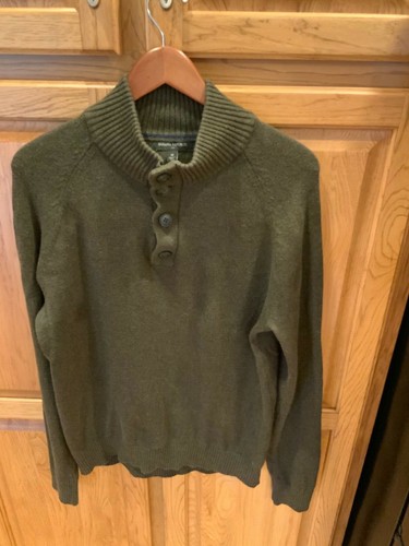 BANANA REPUBLIC MEN'S SWEATER SIZE 