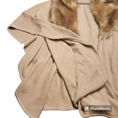 Saks Fifth Avenue Faux Fur Cape Poncho Tan One Size Open Front Neutral Mob Wife - Picture 2 of 8