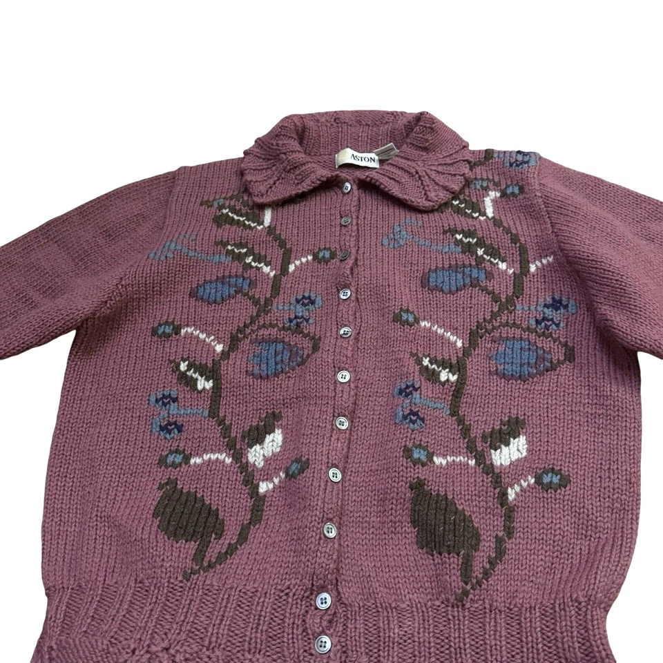 Cárdigan Floral Vintage ASTON 100% Lana Botón Cuello Frontal/Rosa Polvoriento Foto 2 de 4
