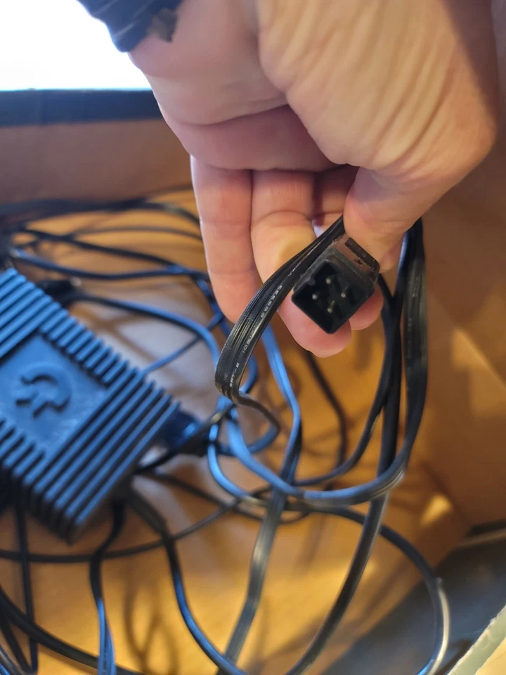 Commodore plus/4 with Original Box Tested Powers On! - Image 3 of 4