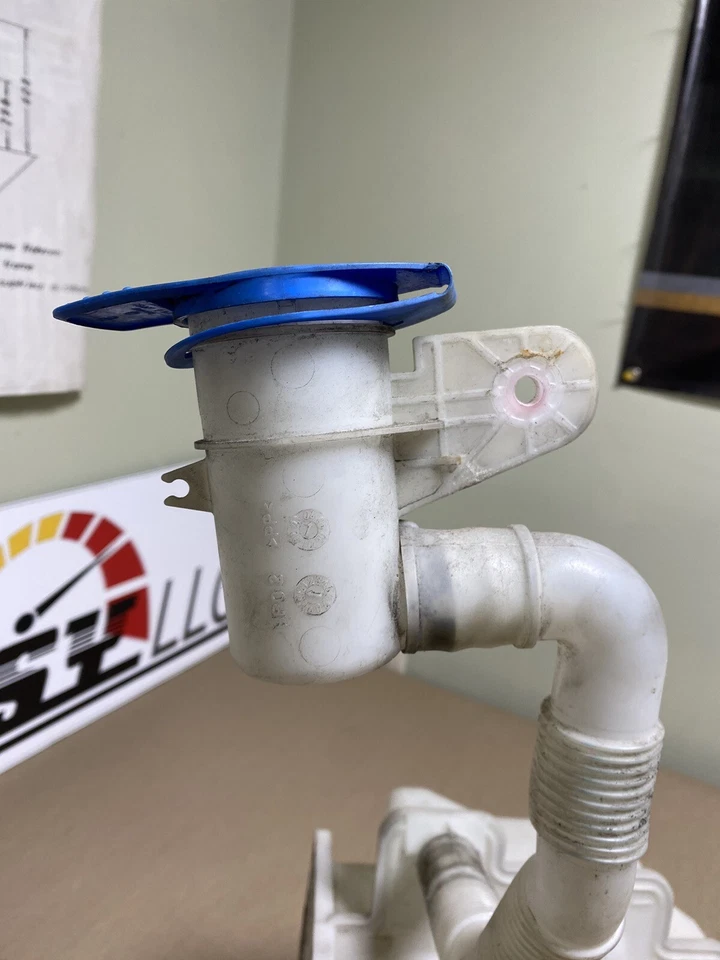 Depósito de lavadora de parabrisas VW Audi A3 1K0955453Q GENUINO Q5 Foto 3 de 4