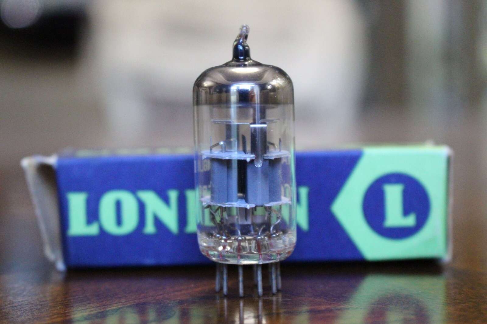 7DJ8 PCC88 Brimar "London Label" 1960s Preamp Tube — photo 5