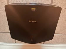 Sony VPL-VW885ES Laser Projector Store Demo. Was 18000