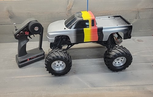VINTAGE TRAXXAS STAMPEDE 2WD EARLY GENERATION 1/10 IN Grey