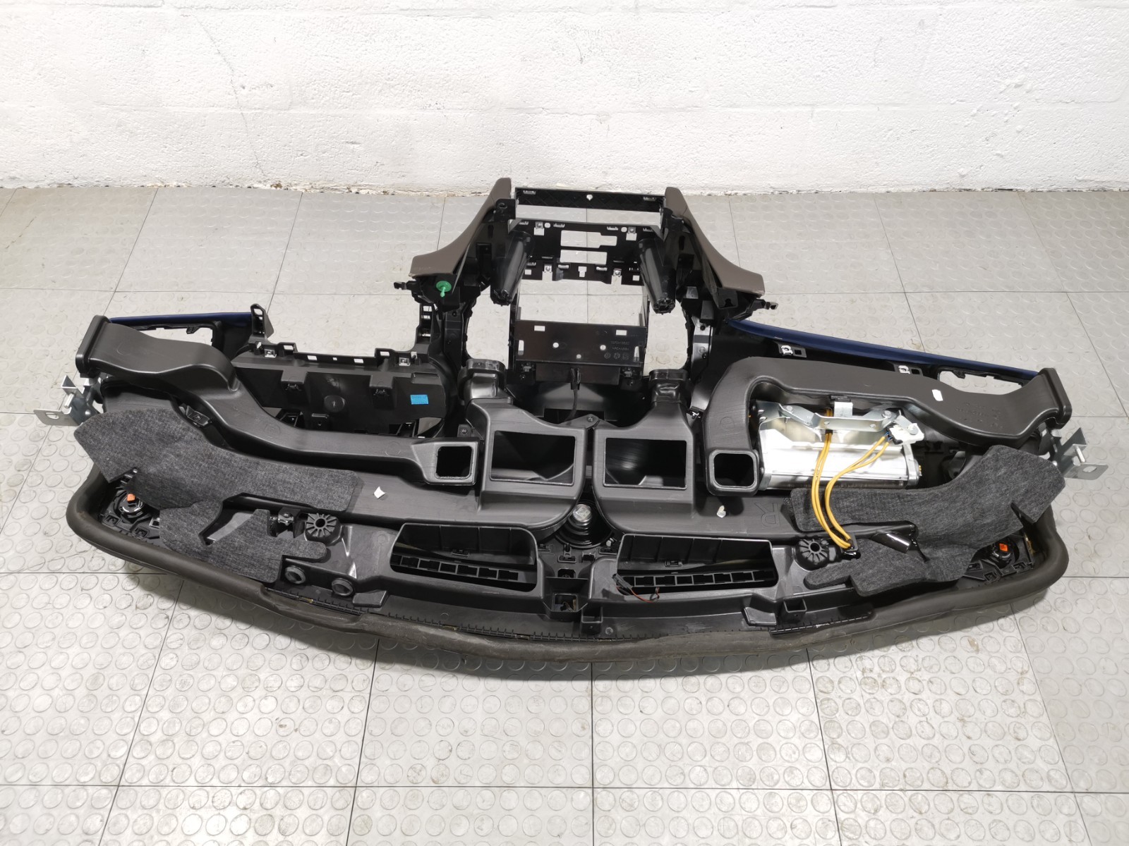 Maserati Ghibli 2017 RWD M156B 3.0 L Dashboard Dash Instrument Panel Trim OEM