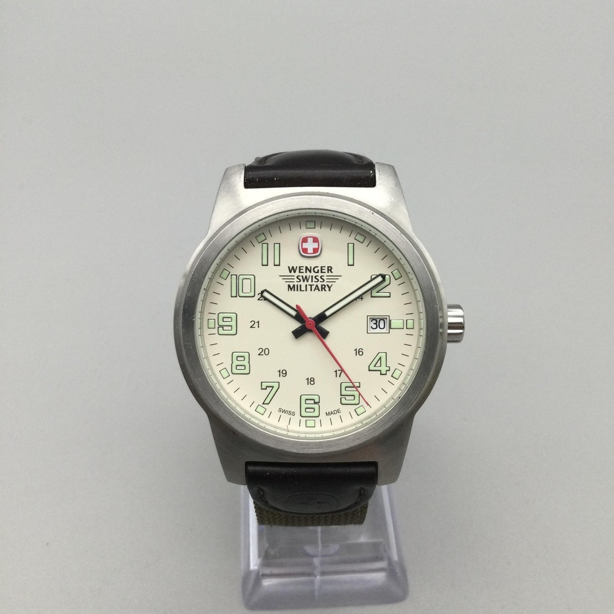 Wenger Swiss Military Mens Watch 40mm Cream Dial Date 7290X