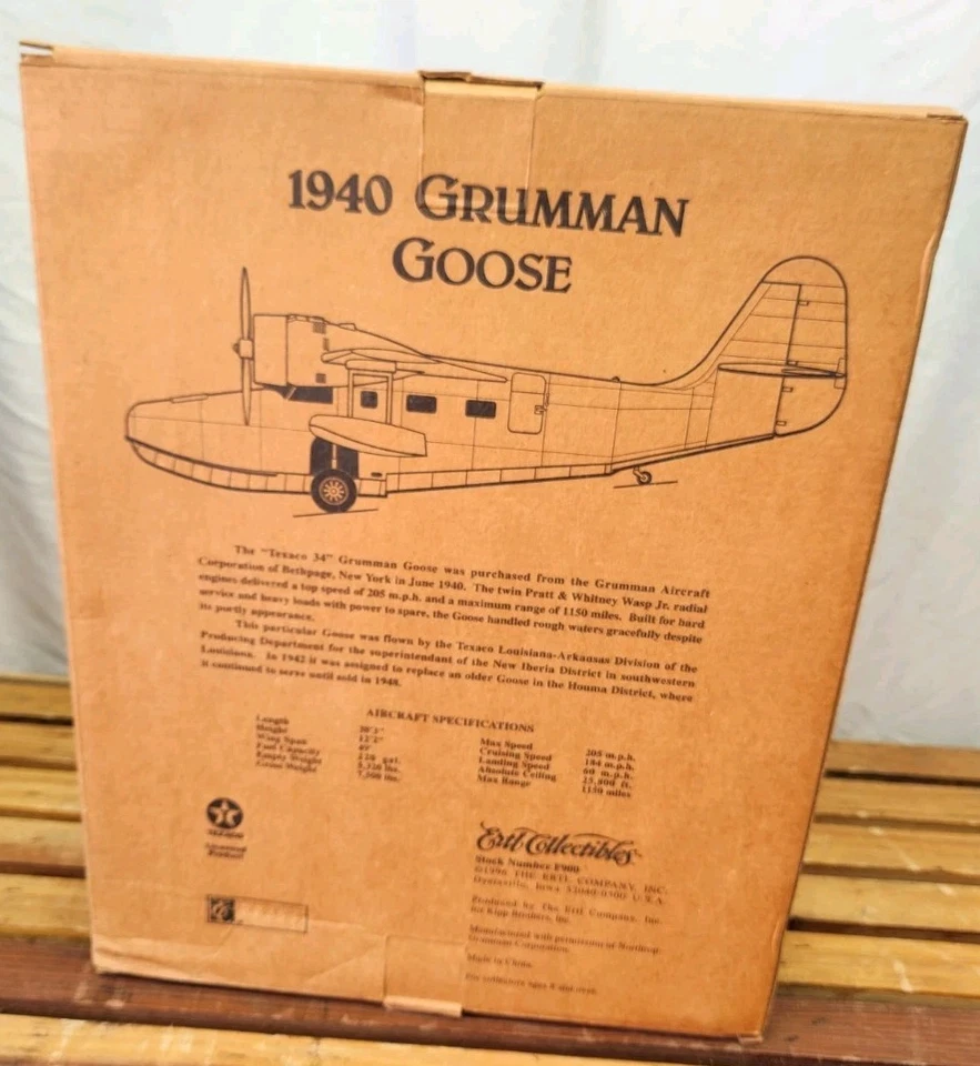 Wings Of Texaco 1940 Grumman Goose Airplane 1996 by ERTL Collectibles - Image 3 of 4
