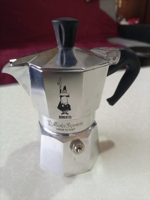 Bialetti Moka Express 1 Cup Stovetop Espresso Maker Made in Italy , Used .