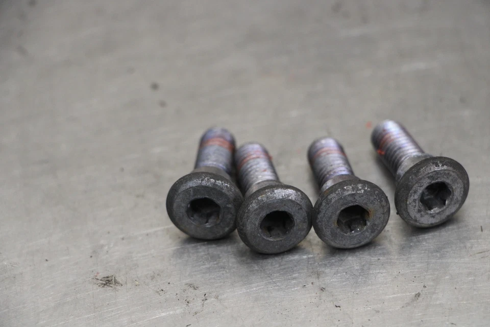 04-05 HONDA CBR1000RR 1000RR REAR BACK BRAKE ROTOR BOLTS DISC HARDWARE SCREW KIT Foto 2 de 4