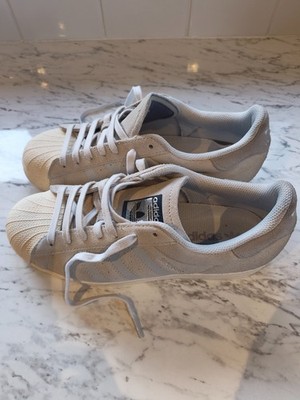 ADIDAS SUPERSTAR TRAINERS Never worn as new condition UK Size 8.5