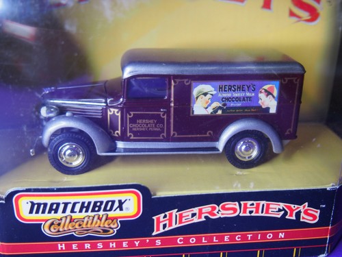 Matchbox® 1937 GMC Van Hershey’s™ Chocolate – 1:43 Scale - Picture 2 of 3