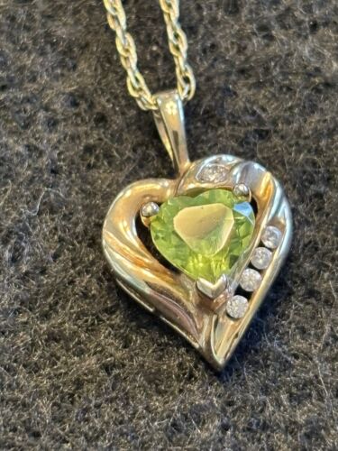 14k Yellow 20” Gold Chain Necklace w/ 10K Gold Heart Pendant Peridot Diamond - Picture 3 of 11