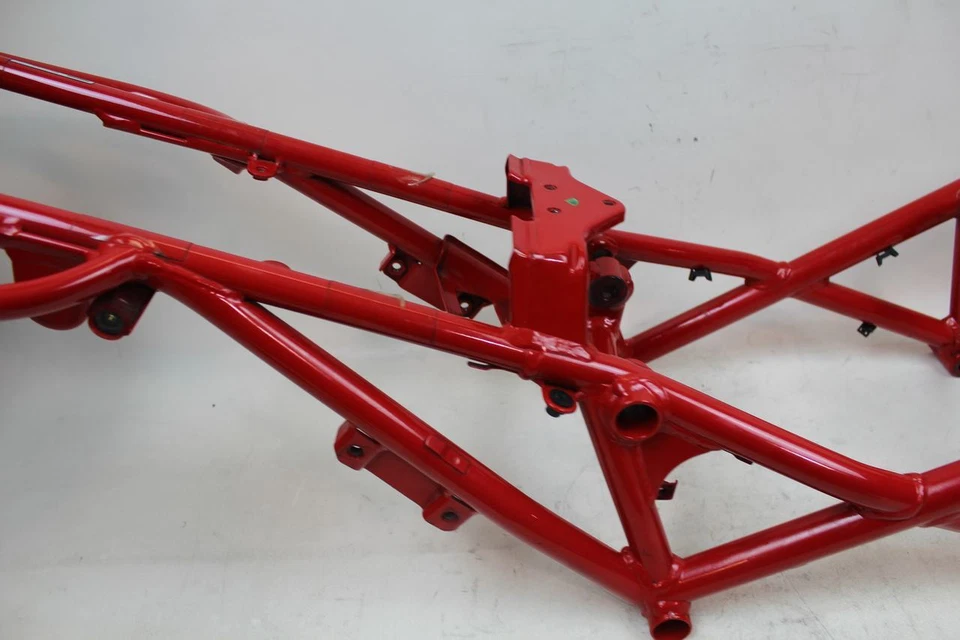 Cuadro principal chasis SCRATCH SLVG 47011812CF Ducati Monster S2R 800 S2R800 Foto 4 de 4