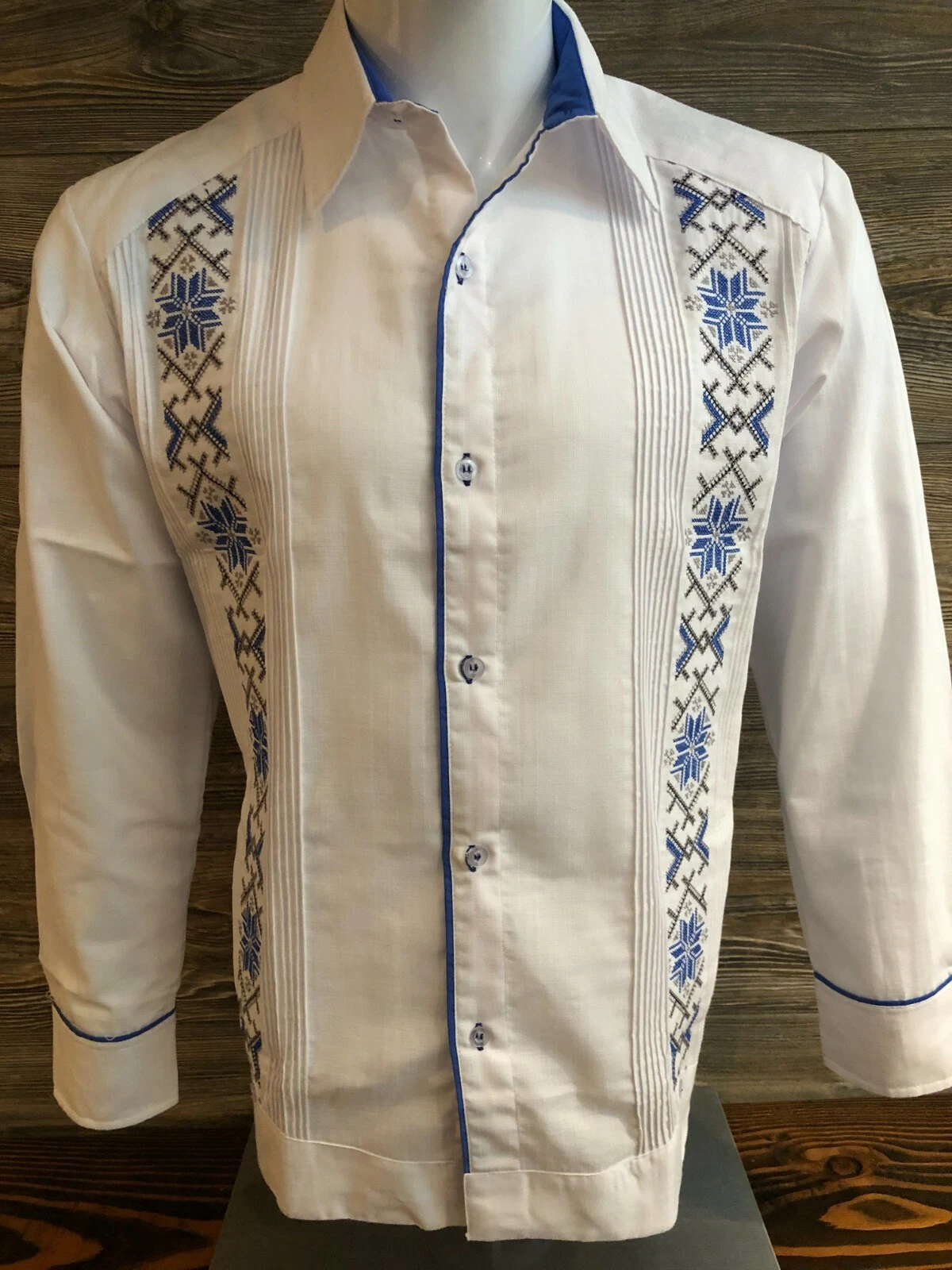 Mexican Mens Wedding Guayabera Shirt Long Sleeve Elegant Royal Blue Embroidery
Opens in a new window
