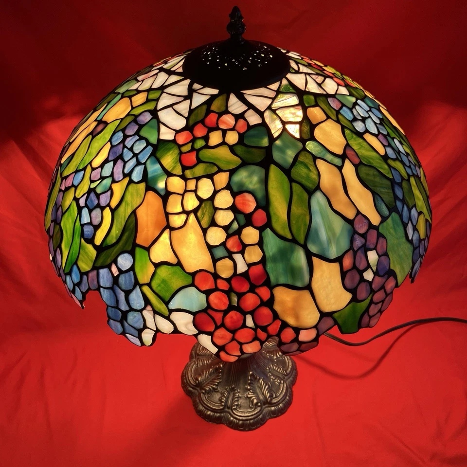 Vintage 2001 Bronze Stained Glass Lamp / 25" Large / Tiffany Style Reproduction - Image 4 of 4