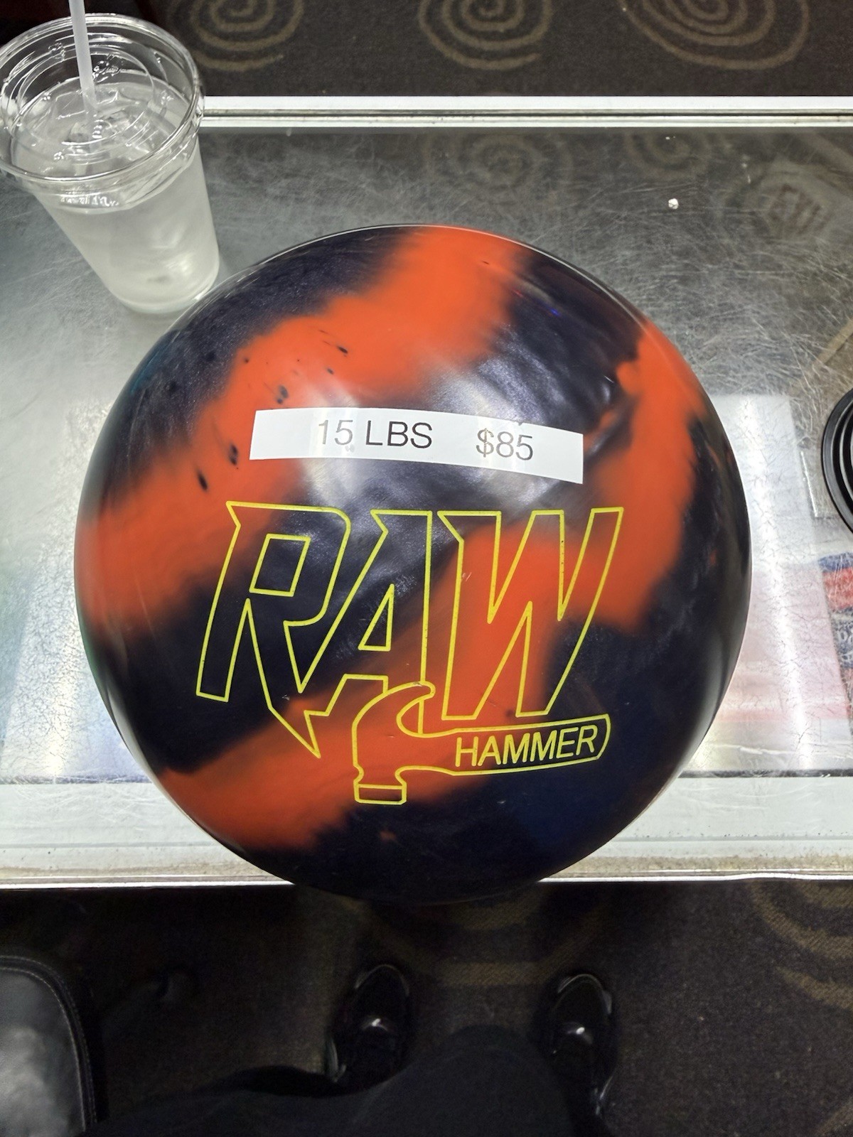 Hammer Raw Hammer Hybrid Reactive Bowling Ball Black/Orange, 15lb Plugged