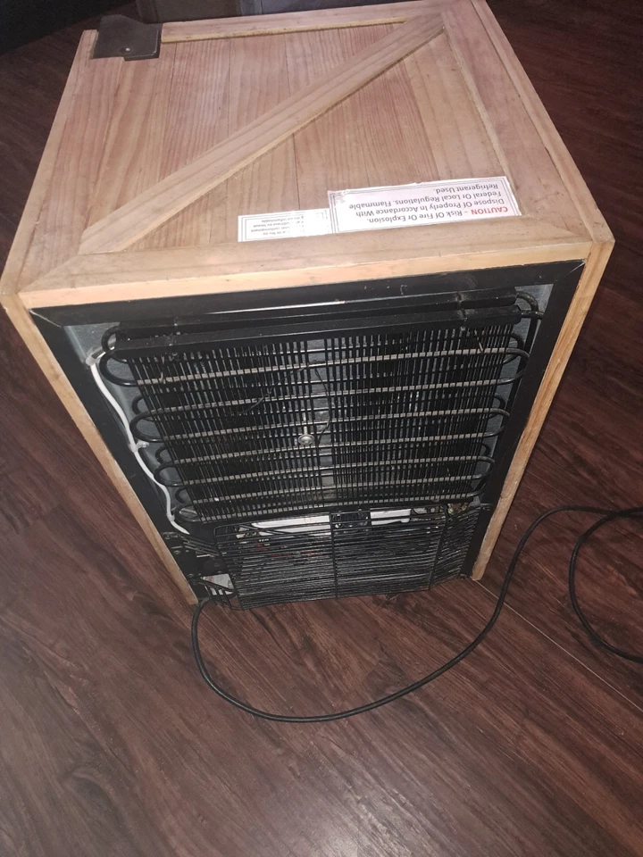 Mini Nevera Java Monster Raro Edición Limitada Artículo Coleccionable Artículo Raro Foto 4 de 4