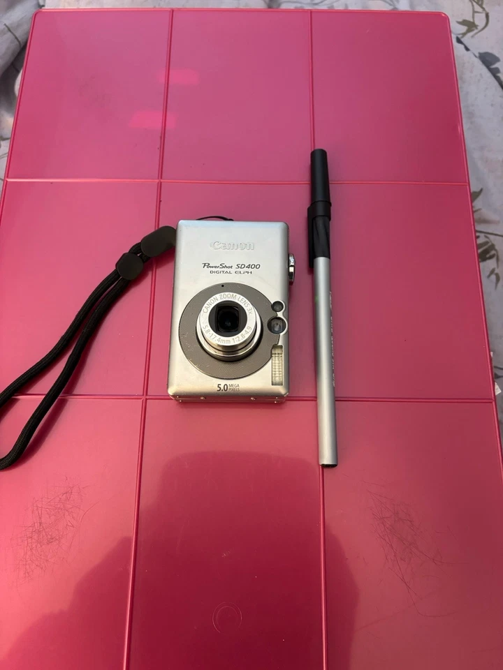 佳能 PowerShot ELPH SD400-RETRO-SILVER 数码相机-SD 卡和充电器经过测试 — 第 2/4 张图片
