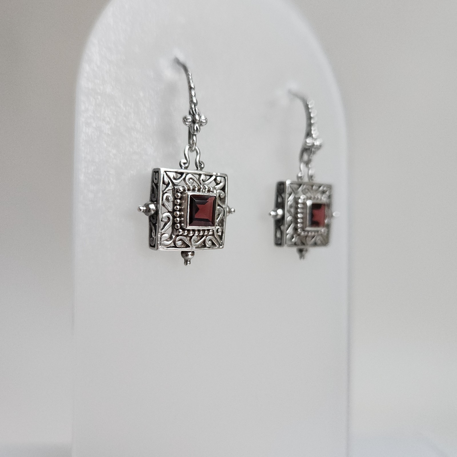 Sterling Silver Garnet Square Dangle Earrings Sta… - image 8